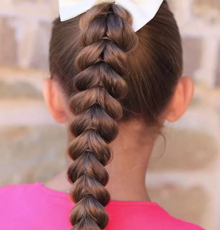 Những kiểu tóc tết đơn giản cho bé gái